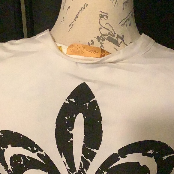 NWOT t-shirt - Picture 4 of 4